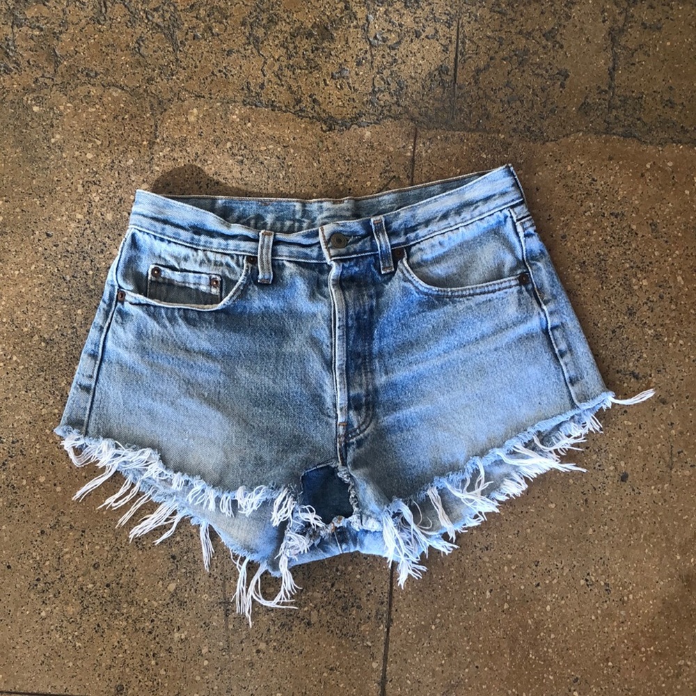 Vintage Levi’s 501 jean shorts